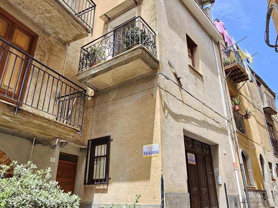 Landsbyhus i Collesano, Palermo - foto 1